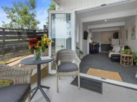 Beachside Apartment Front Row，位于帕帕莫阿的酒店