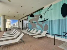 Luxury Studio Bay City View