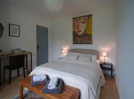 Anna et Jean-Paul, hotel con tinas de hidromasaje en LʼIsle-sur-la-Sorgue