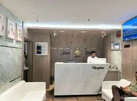 Silver Sand Hotel