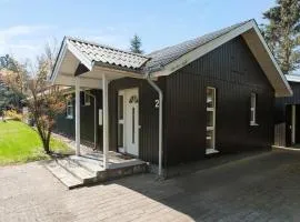 Gorgeous Home In Væggerløse With Wifi