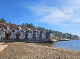 3 Bedroom Stunning Home In Holmsbu