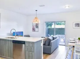 Family-Friendly Townhouse Getaway Near Top Attractions