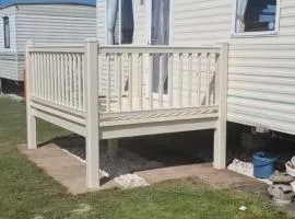 Peaces caravan 8 berth on coral beach