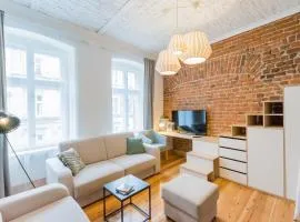 Comfort & Modern Studio by Market Square with AC AS Home S5