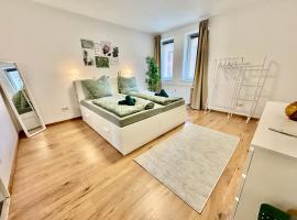 FeWo-Palmtrees 3 - Große und moderne 2 Zimmerwohnung mit Süd-West Balkon in Gladbeck-Mitte nähe Movie Park und Arena AufSchalke, hotel di Gladbeck