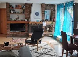 Sehr schöne, große und zentral gelegene Wohnung