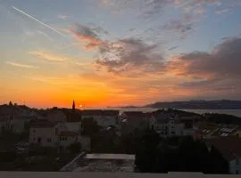 Seaview 90