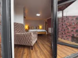 Franky's Place, Residence in Roundhay, Leeds - Free Parking, Breakfast & WiFi