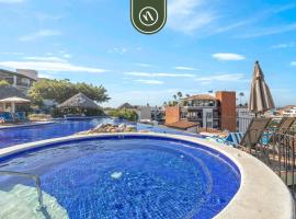 Stylish 2 BR Condo in Romantic Zone - Rooftop Pool, hotell sihtkohas Puerto Vallarta