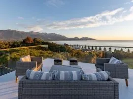 Sleek, Elevated Views, Hidden
