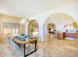 Spacious, Bright, Valley & Sea View Maisonette