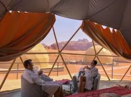 RUM HiLTON lUXURY CAMP