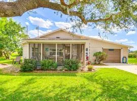 Walk to Lake Istokpoga Lorida Home with Boat Dock