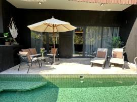 Private Pool Apartment in Tulum Hotel Zone - Free Beach Club, hotel en Tulum
