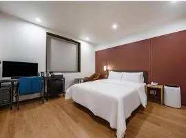Browndot Seongdangmot