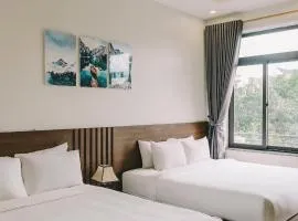 Tam Coc Harbor View Hotel & Travel