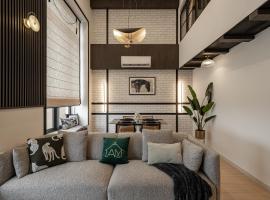 Sunway Grid 6pax Modern Nanyang Loft Medini Legoland by Our Stay, hotel in Iskandar Puteri