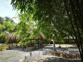 Cho thuê chòi view hồ -Homestay Me Khang 2