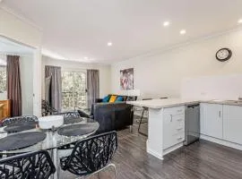 2 BR Apartment with Car Parking on Melbourne Street
