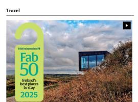 Carrick-a-Rede Luxury Retreat Ballintoy Causeway Coast، شقة في بالينتوي