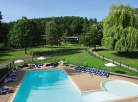 Hotel Parc Les Cigognes、アルベのホテル