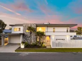Solana - 5 Bedroom Luxury Beachside Escape in East Ballina