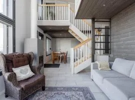 Spacious & Cozy 2BR Cabin at Riihivuori Peak