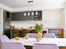 Lo-Lo Apartment