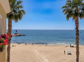 Encantador Apartamento en Primera Línea de Playa