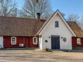 Amazing Home In Ubbalt With Sauna