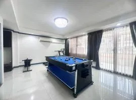 Ten Place at Srinakarin