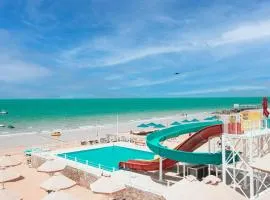 BM Beach Hotel
