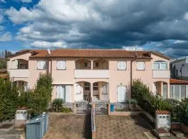 Apartment Mina