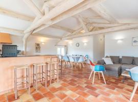 La Buisse - Grand Gite, hotel in Simiane-la-Rotonde