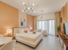 City Central Luxury Apartment With Balcony by Bluecloud Holidays，位于沙迦的低价酒店