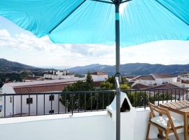 Casa Lucero in the heart of Cómpeta، فندق في كومبيتا