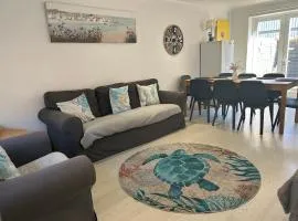 Brighton Central Home with free parking