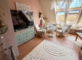 Gold Moon Apartment