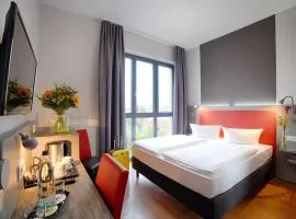 H+ Hotel 4Youth
