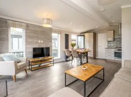 Driftwood Lodge, Sizewell - Adults only property - Aldeburgh Coastal Cottages