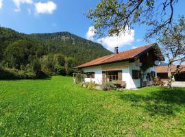Ferienhaus Labenbach, hotel in Sachrang