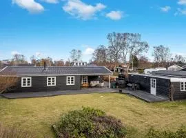 Holiday Home Sande - 400m from the sea by Interhome