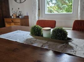 Schwarzwald Lodge OG - Perfekt f&uuml;r Familien und Gruppen, בקתה בקלוו