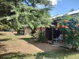 Ruca Lihuen, hotel v destinaci Estancia El Polomo