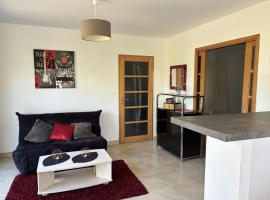 Appartement Romana PUISSALICON 34, ξενοδοχείο σε Puissalicon