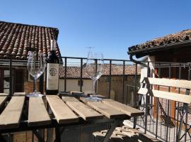 Di-vinodormire, hotel in La Morra