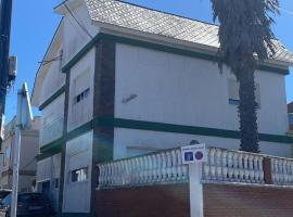 Chalet independiente Playa de Patos Nigr&aacute;n, chalet i Nigr&aacute;n