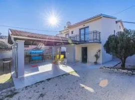 Holiday Home Mauro by Interhome