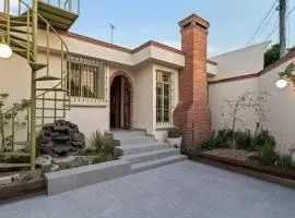 Quiet and Cozy Home with Great Location